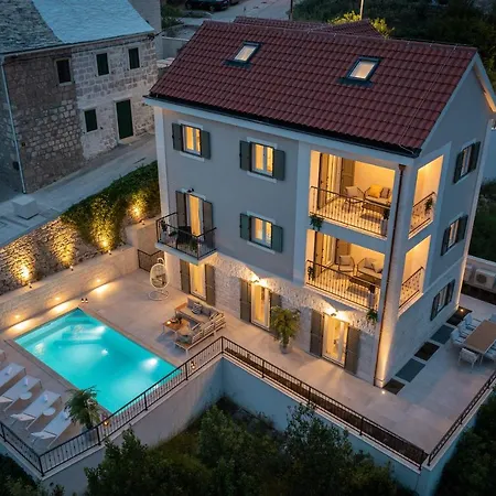 Villa Mirta Bol Exterior photo