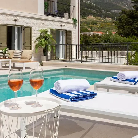 Villa Mirta Bol Exterior photo