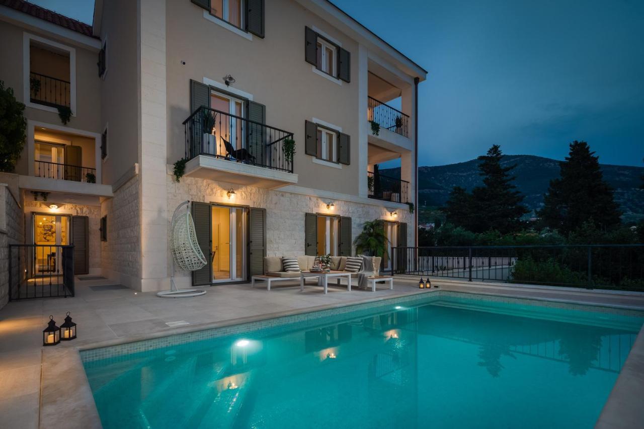 Mirta Apartment