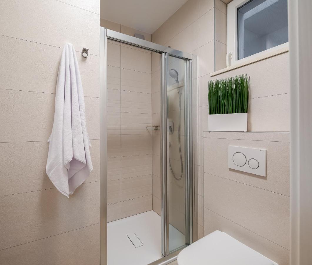 Apartment Mirta Bol